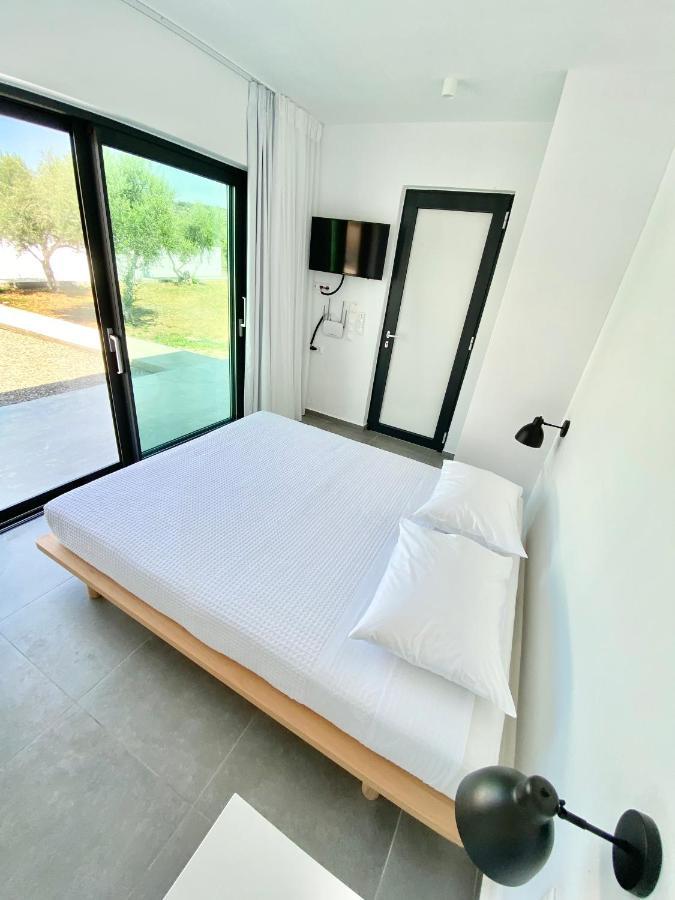 Lefko Apartments Tavronitis Esterno foto